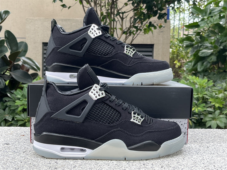 AIR JORDAN 4