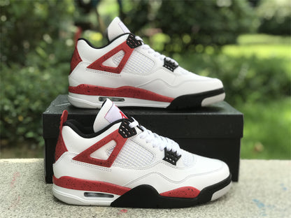 AIR JORDAN 4