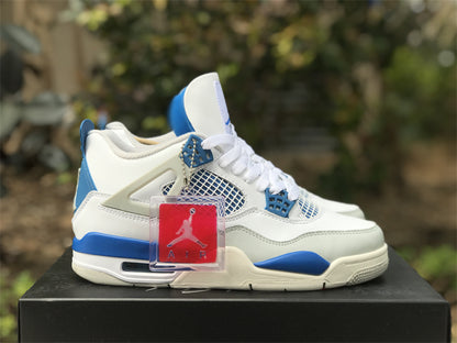 AIR JORDAN 4