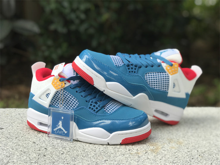 AIR JORDAN 4