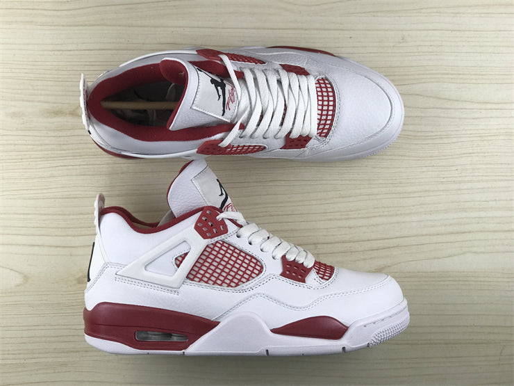 AIR JORDAN 4