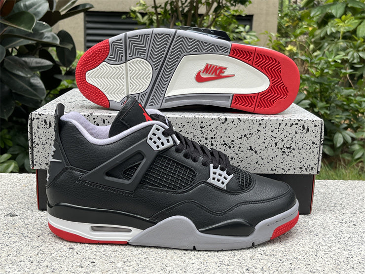 AIR JORDAN 4