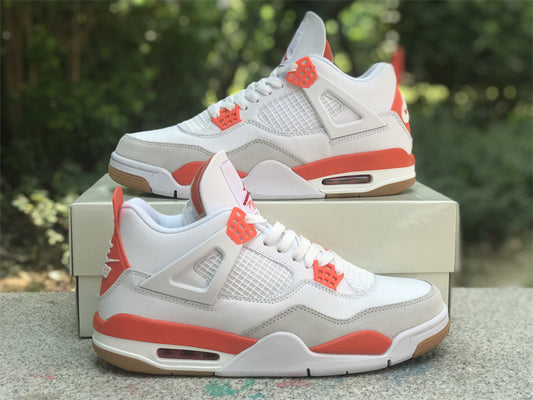 AIR JORDAN 4