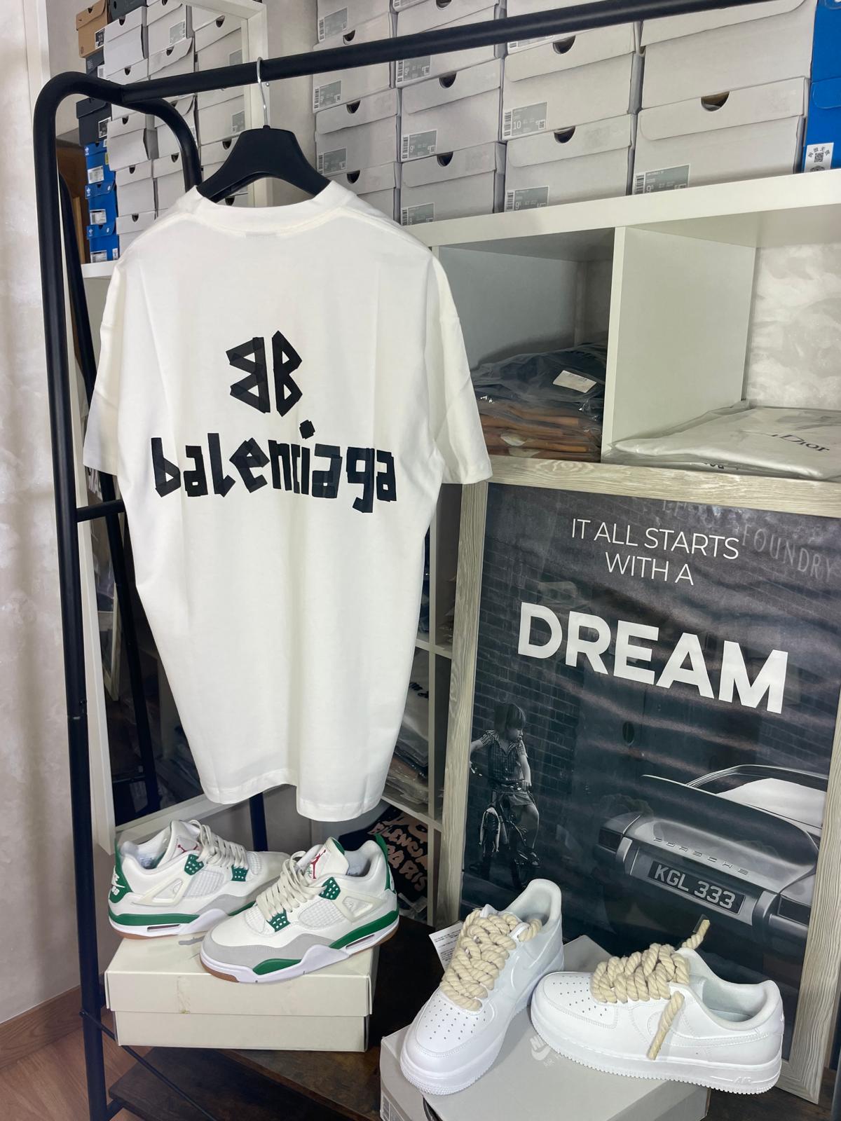 CAMISETA BALENCIAGA