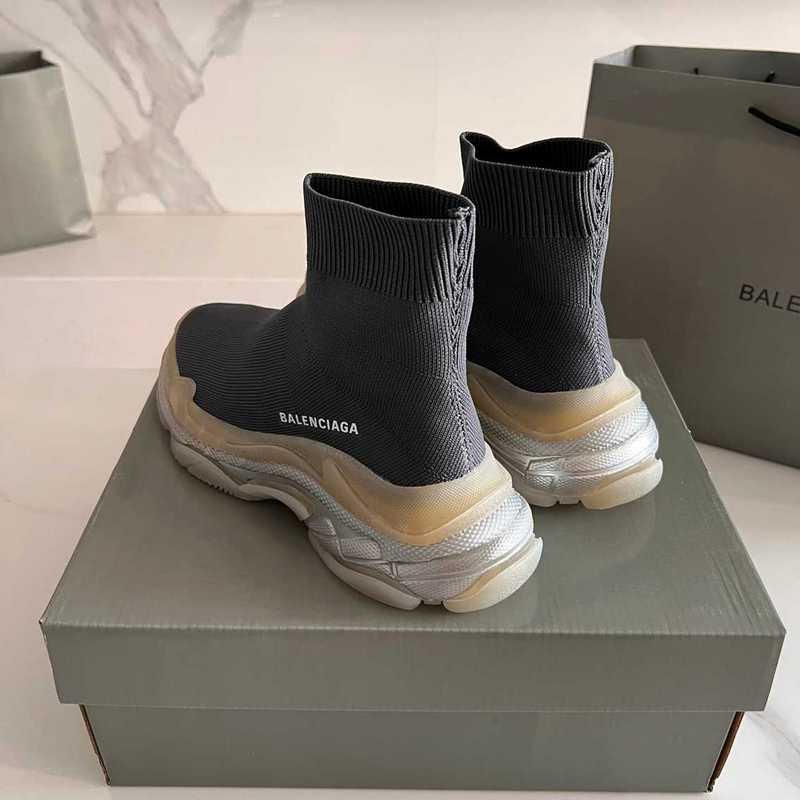 BALENCIAGA