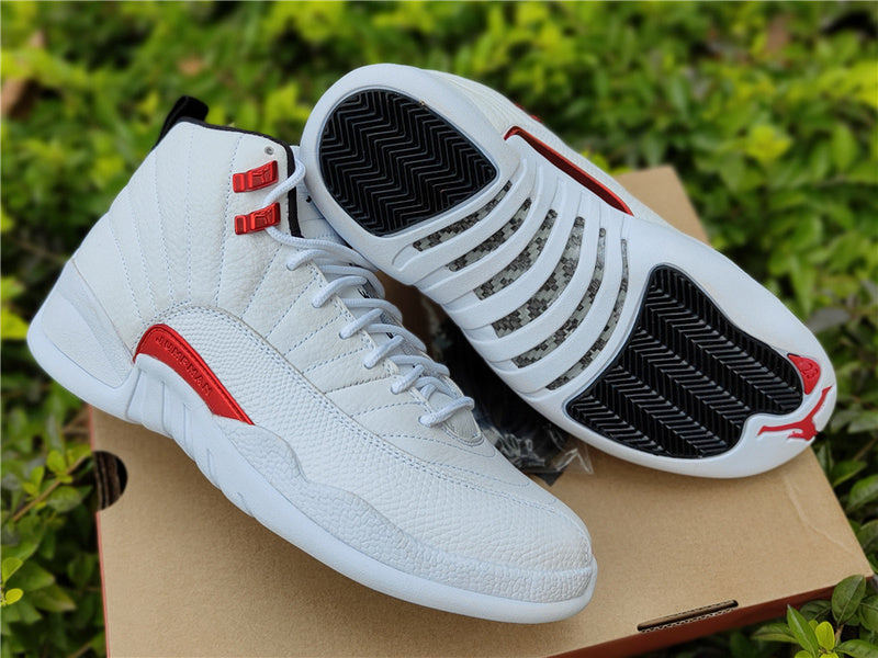 AIR JORDAN 12