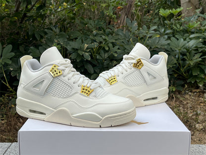 AIR JORDAN 4