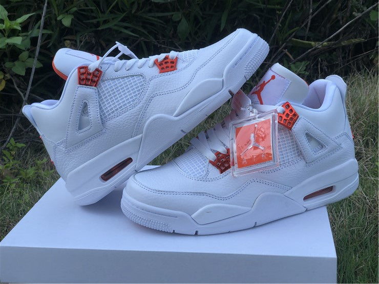 AIR JORDAN 4