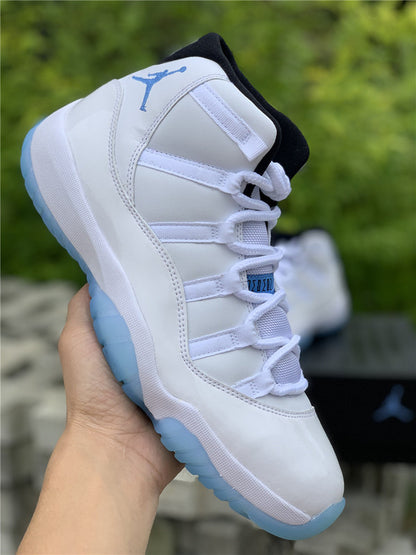 AIR JORDAN 11