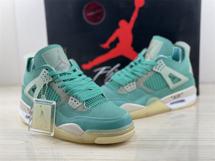 AIR JORDAN 4