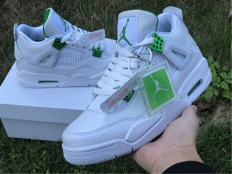 AIR JORDAN 4