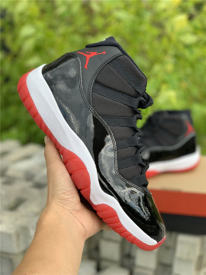 AIR JORDAN 11