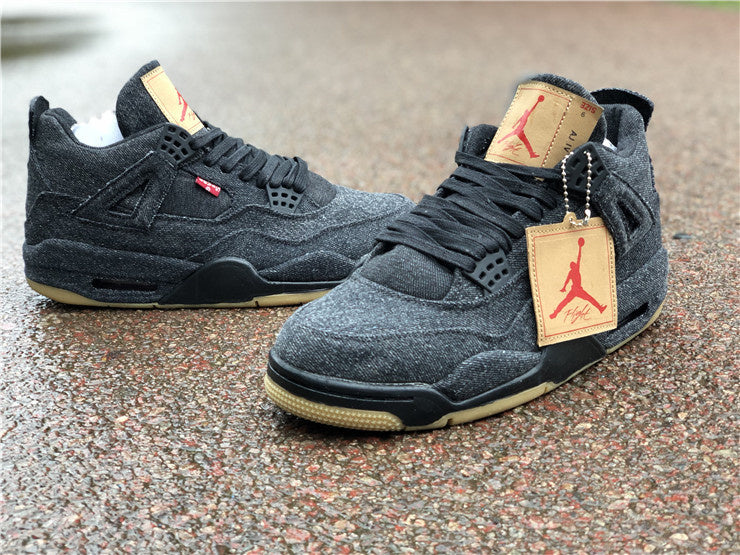 AIR JORDAN 4