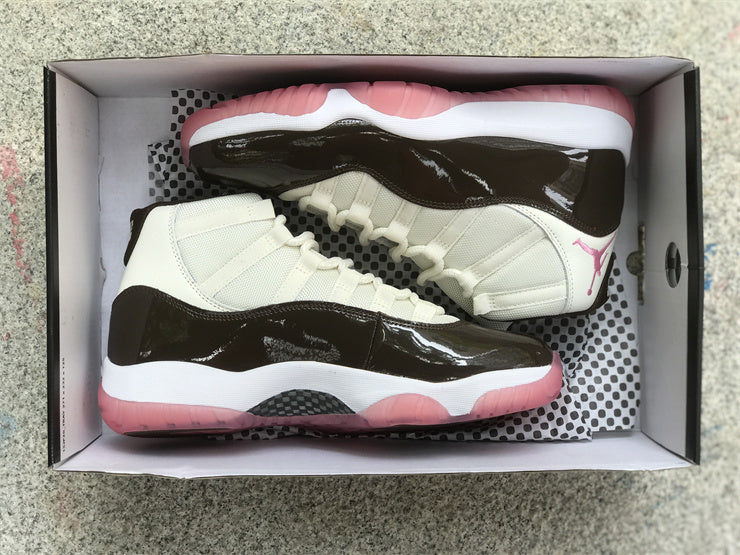 AIR JORDAN 11