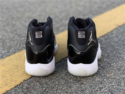 AIR JORDAN 11