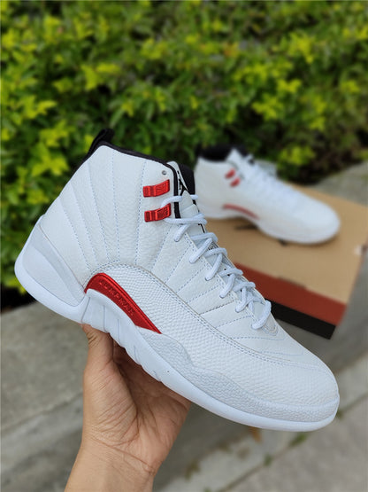 AIR JORDAN 12