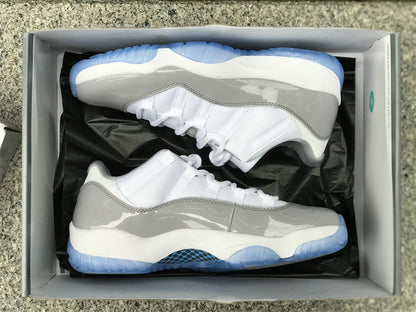 AIR JORDAN 11