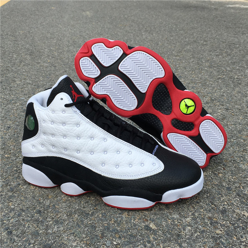 AIR JORDAN 13