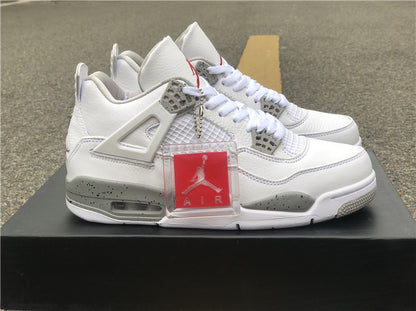 AIR JORDAN 4