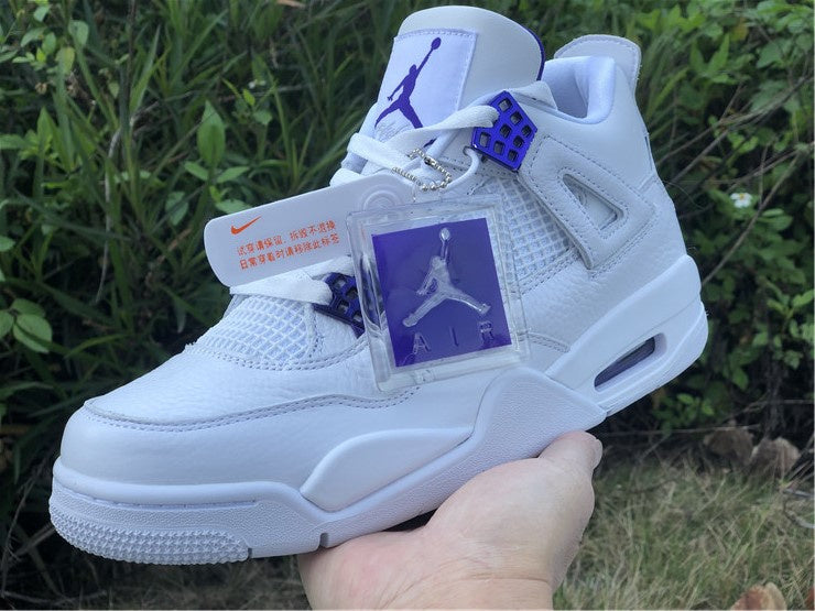 AIR JORDAN 4