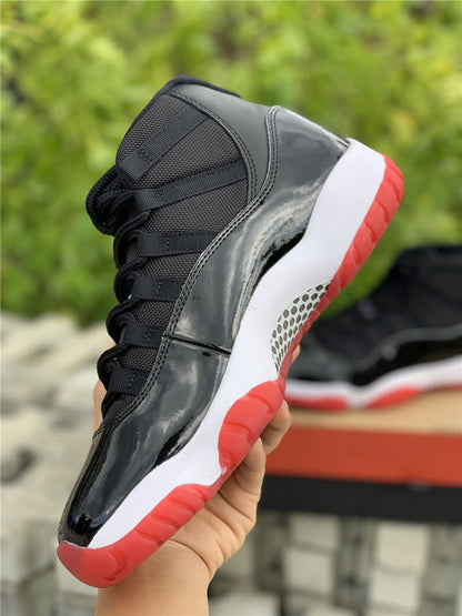 AIR JORDAN 11