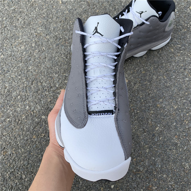 AIR JORDAN 13