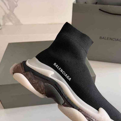 BALENCIAGA