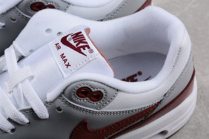 NIKE AIR MAX 1