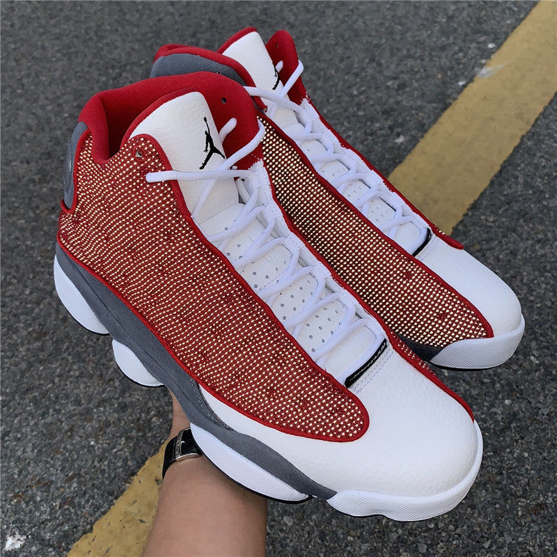 AIR JORDAN 13