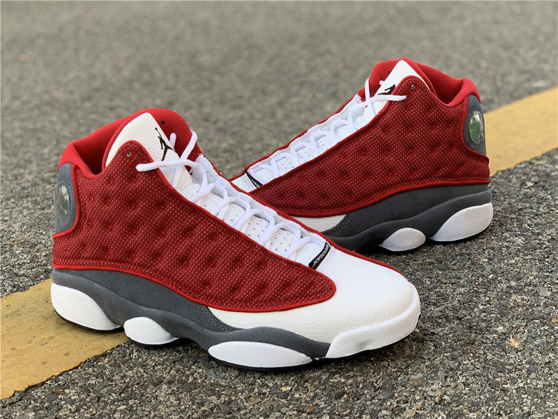 AIR JORDAN 13