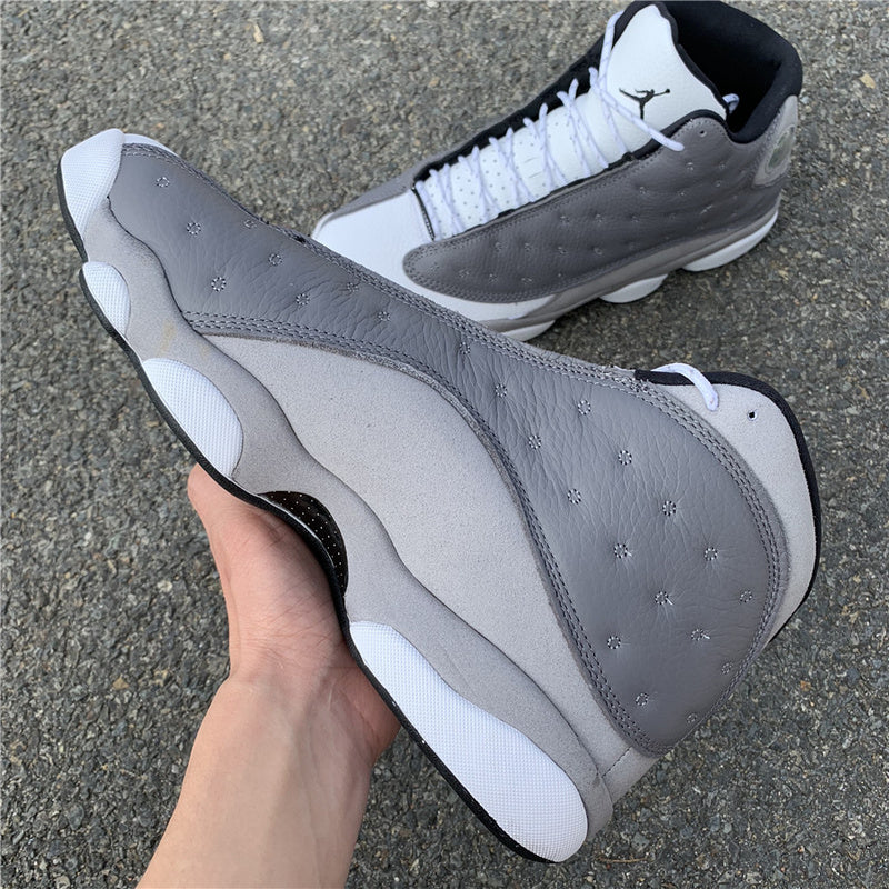 AIR JORDAN 13