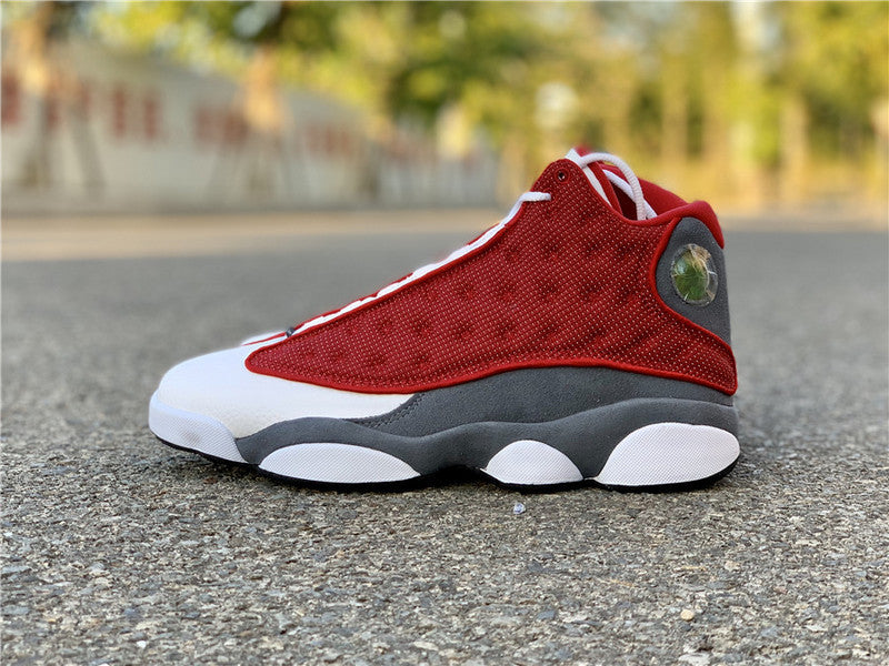 AIR JORDAN 13