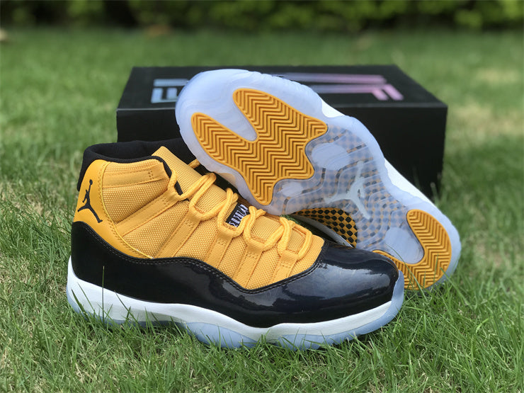 AIR JORDAN 11