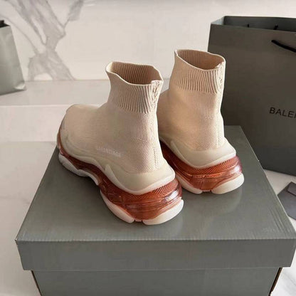 BALENCIAGA