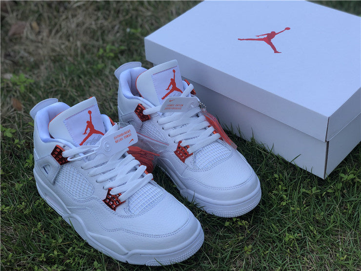 AIR JORDAN 4