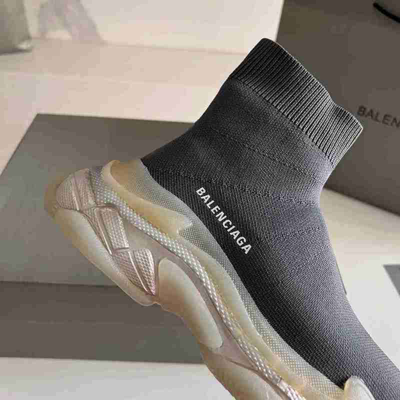 BALENCIAGA