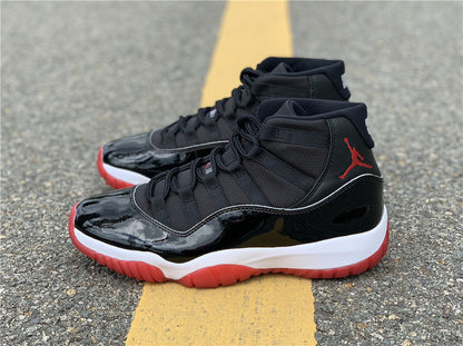 AIR JORDAN 11