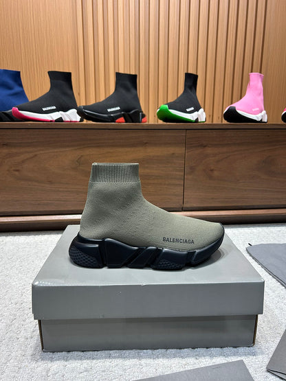 BALENCIAGA