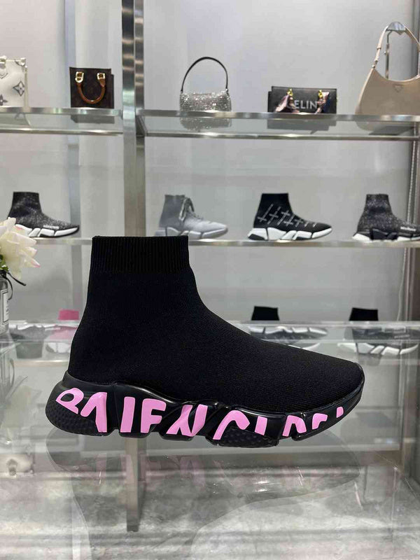 BALENCIAGA