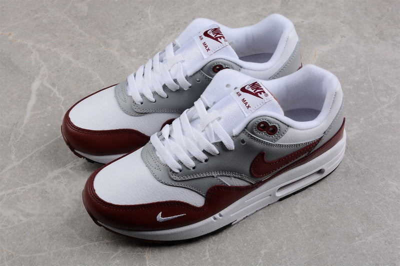 NIKE AIR MAX 1