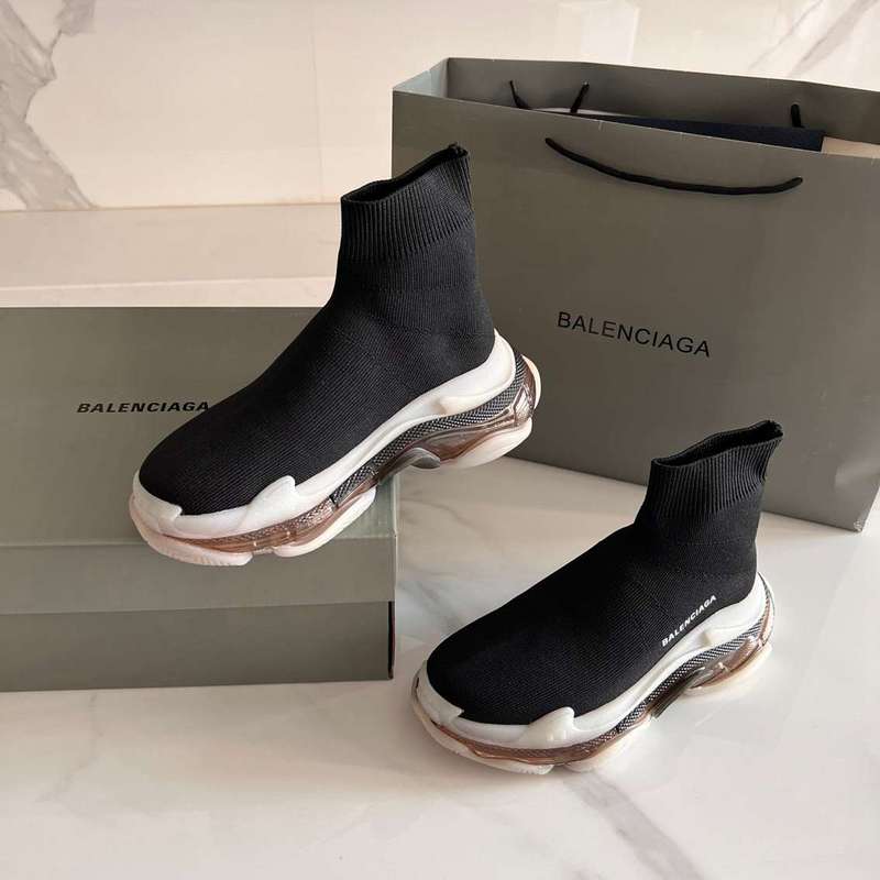 BALENCIAGA