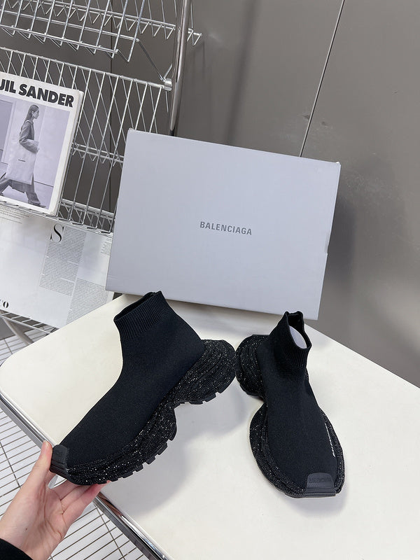 BALENCIAGA