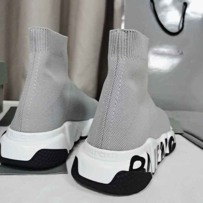 BALENCIAGA