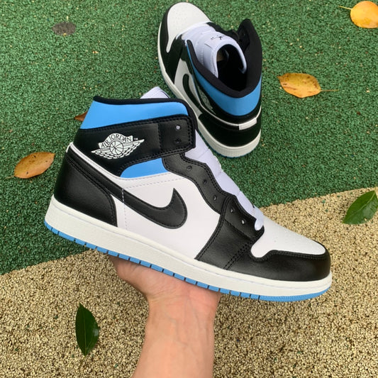 NIKE AIR JORDAN 1