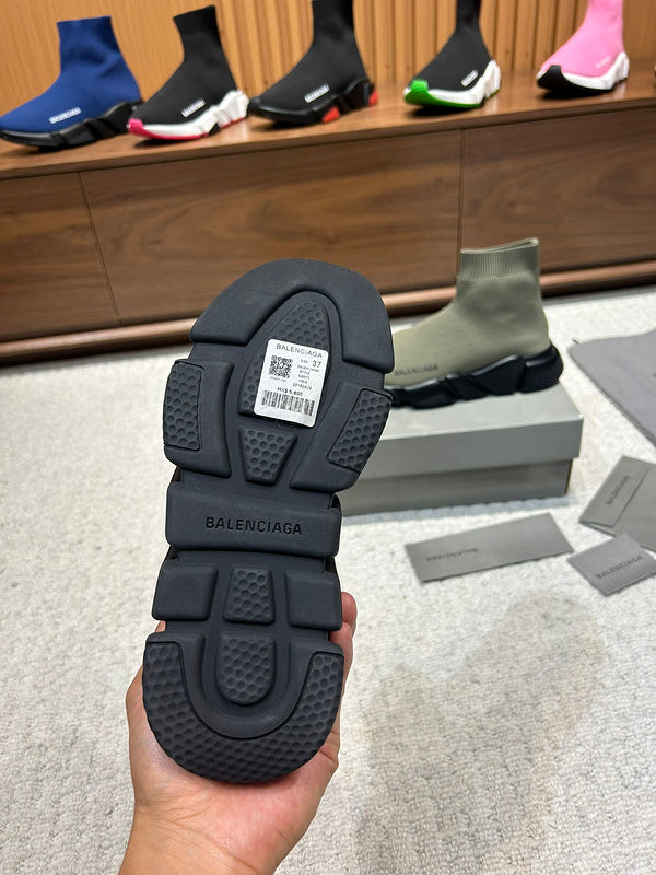 BALENCIAGA