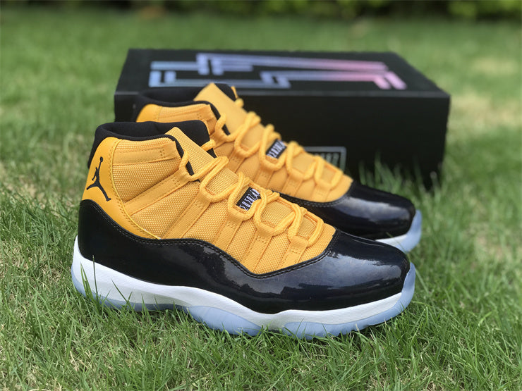 AIR JORDAN 11