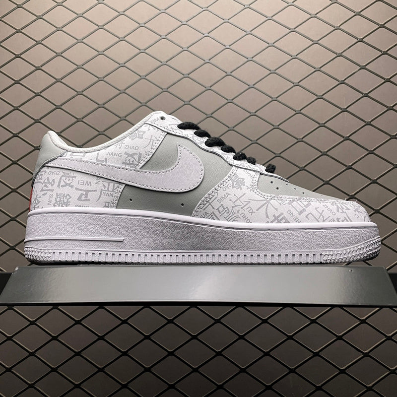 NIKE AIR FORCE 1