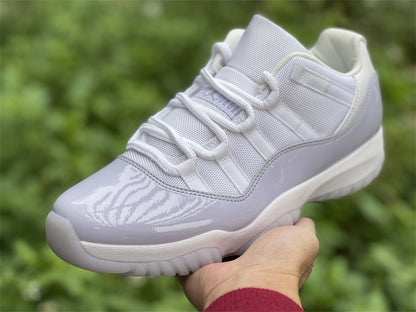 AIR JORDAN 11