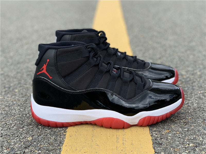 AIR JORDAN 11