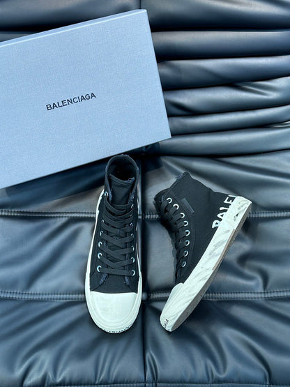 BALENCIAGA